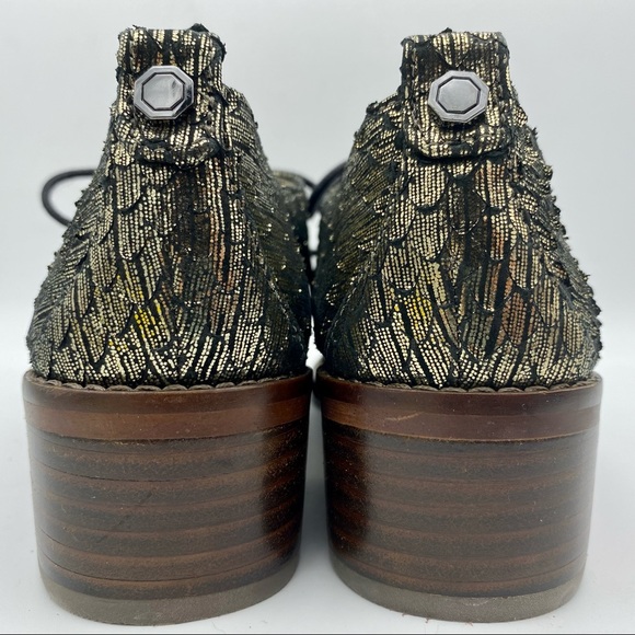 πLouise et Cie Gold Inlay Oxfords - Picture 4 of 8
